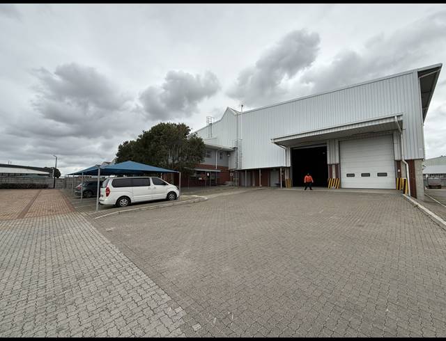 3,450M² WAREHOUSE TO LET IN EPPING INDUSTRIAL
